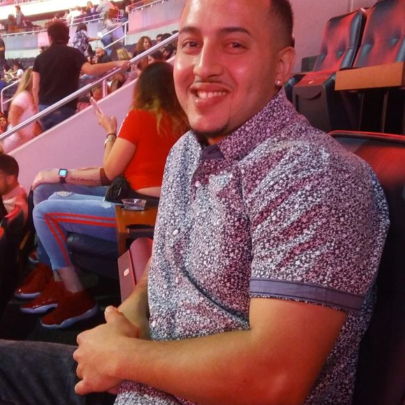 Meet your Posher, Wilson - Picture 1 of 1